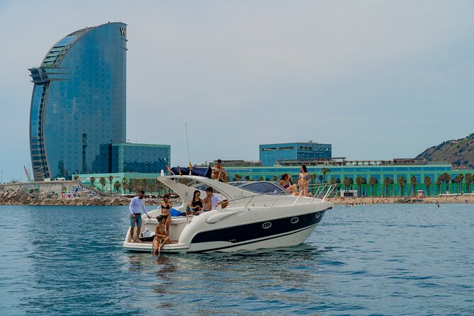 Sunset yacht ride in Barcelona + snacks and drinks - Who will enjoy this yacht ride most?