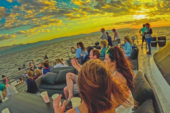 Sunsets and Whales Mega Yachts ALL INCLUSIVE: Puerto Vallarta - What you receive from the open bar