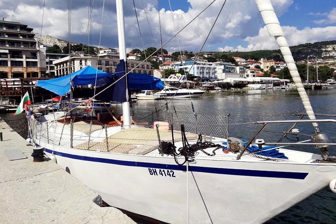 Superb Black Sea Yacht Picnic with Food & Drinks - The Palace and Botanical Gardens Seen From Offshore