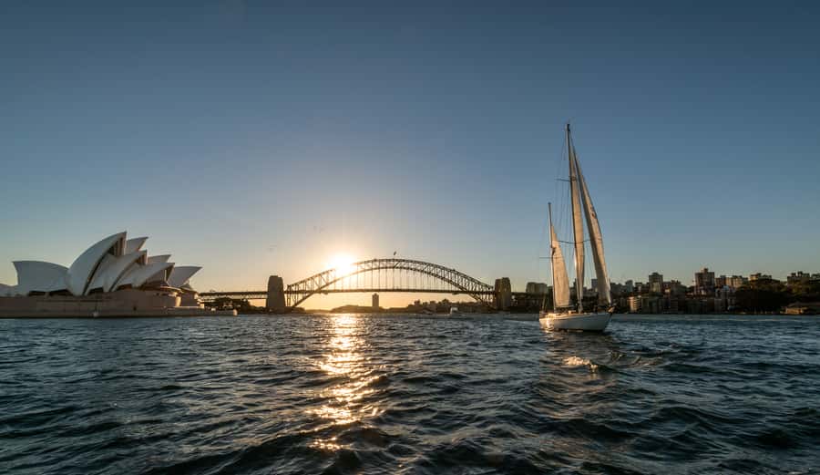 Sydney: Exclusive Sydney Harbour Cruise on a Classic Yacht - Why a classic yacht changes the Sydney Harbour view