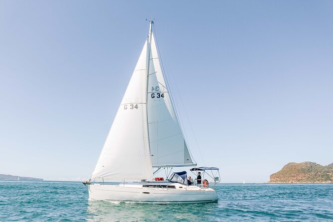 Sydney Harbour: Hands-On Sailing Experience on Luxury Yacht - Watsons Bay, Rose Bay, and Taronga Zoo from the water