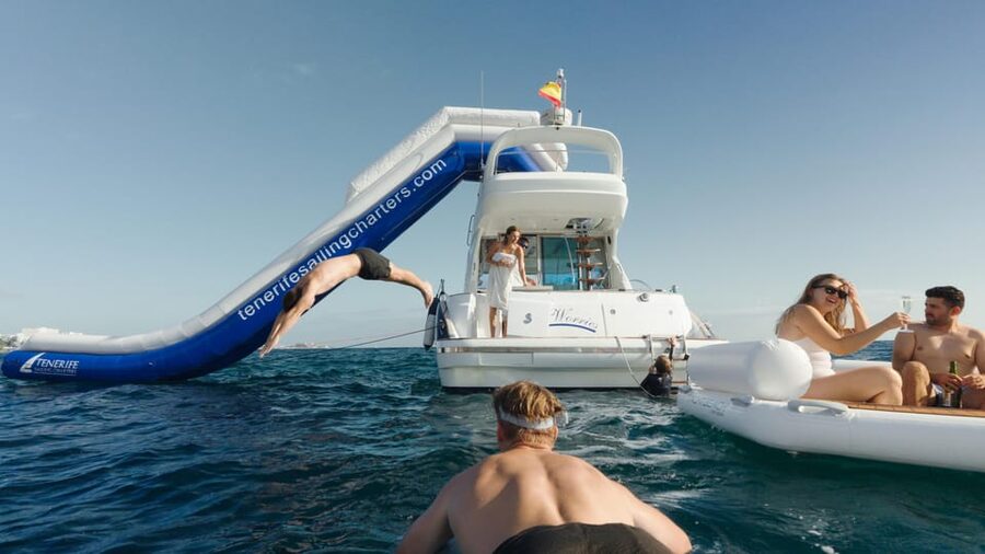Tenerife: Shared Yacht Cruise with Champagne and Tapas - Crew service and the feel on board