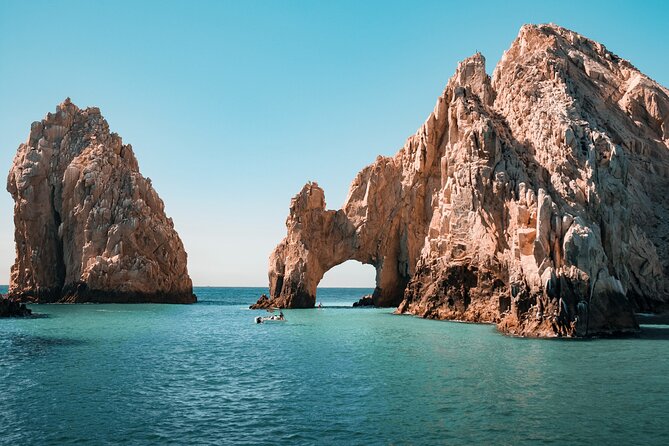 The Finest Private Yacht Experience in Cabo - Crew service and the boat question