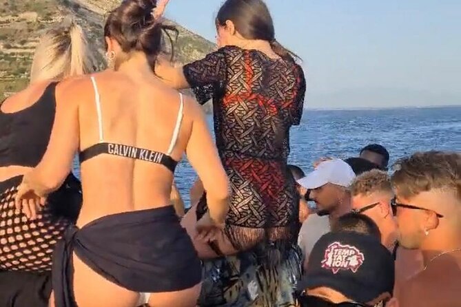 Tour of Ischia Island with Motor Yacht Rocca Corsa - Food, drinks, music, and the onboard mood