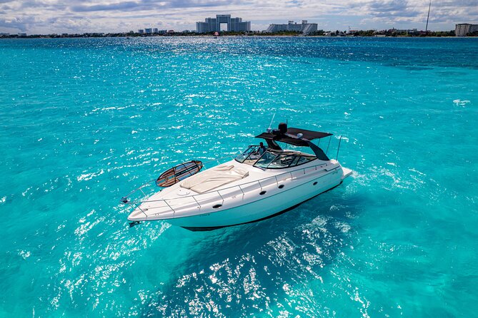 Tour to Isla Mujeres on Premium Yachts from Cancun - Playa Norte: 90 minutes on Isla Mujeres