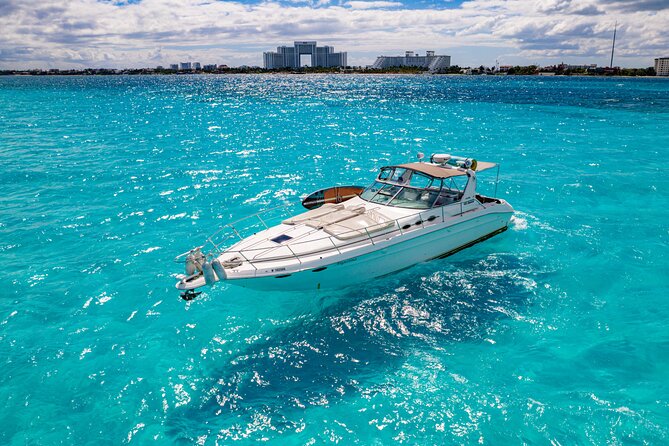 Tour to Isla Mujeres on Premium Yachts from Cancun - Drinks, snacks, and the feel on board