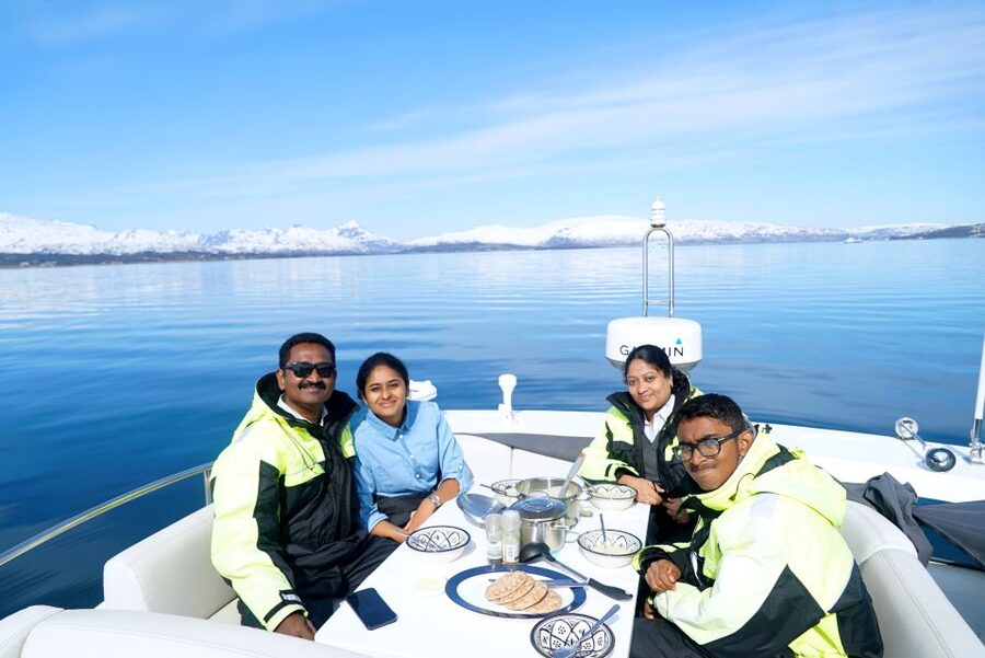 Tromsø: Fjord Cruise by Luxury Yacht - Out toward Håkøya, Grindøya, and Eidkjosen