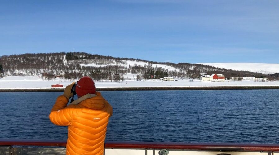 Tromsø: Luxury Polar Fjord Cruise w/ Hot Tub & Polar Plunge - Wildlife Watching With Binoculars