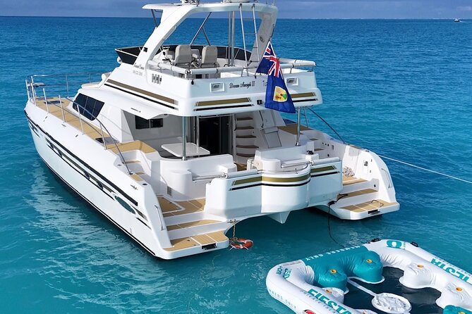 Turks and Caicos Half-Day Luxury Private Yacht Charter - Lunch and drinks keep the day pleasantly simple