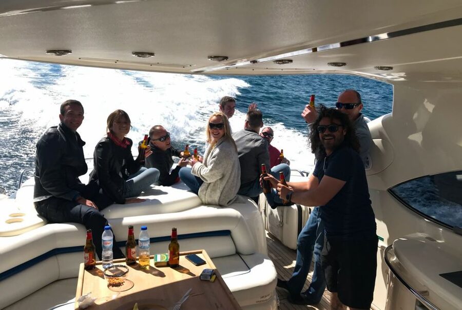 Vilamoura: Custom Private Yacht Cruise with Drinks & Bites - Practical details that affect your day