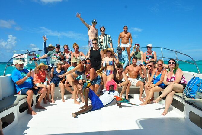 VIP Premium Yacht -Party Boat-Brunch - Hotel pickup keeps the morning easy