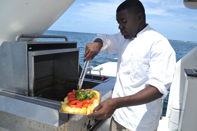 VIP Premium Yacht -Party Boat-Brunch - How the $750 price works for groups