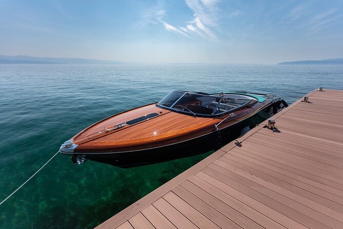 VIP Private Luxury Boat Tour - Riva Aquariva Yacht Venice - Murano’s Working Glass Tradition
