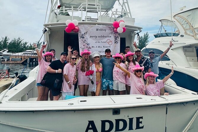 VIP YACHT up to 28 passengers - Isla mujeres snorkel - Snorkeling on the way to Isla Mujeres