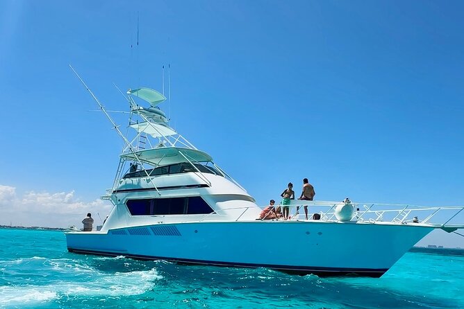 VIP YACHT up to 28 passengers - Isla mujeres snorkel - Cruising across Cancun’s Caribbean water