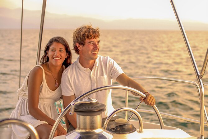 Whale Watching & Arch Catamaran Cruise in Cabo San Lucas - The Arch, Lovers’ Beach, and the sea lions
