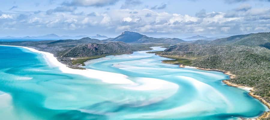 Whitsundays: 2-Day, 2-Night Maxi Yacht Sailing Adventure - Day 1: Sailing out from Airlie Beach