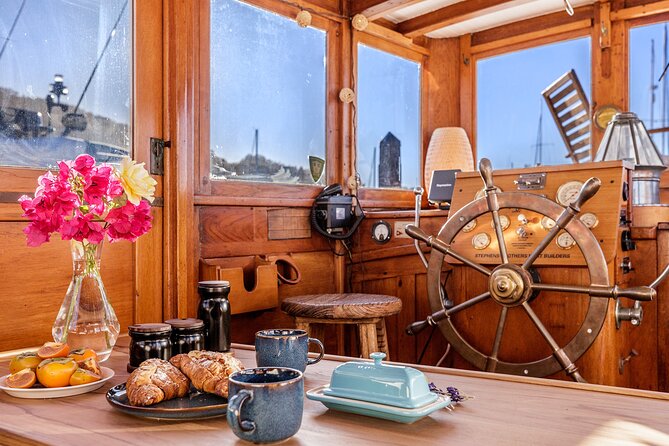 Wine and Dine on a Century Old Sausalito Yacht - Arriving at 2310 Marinship Way in Sausalito