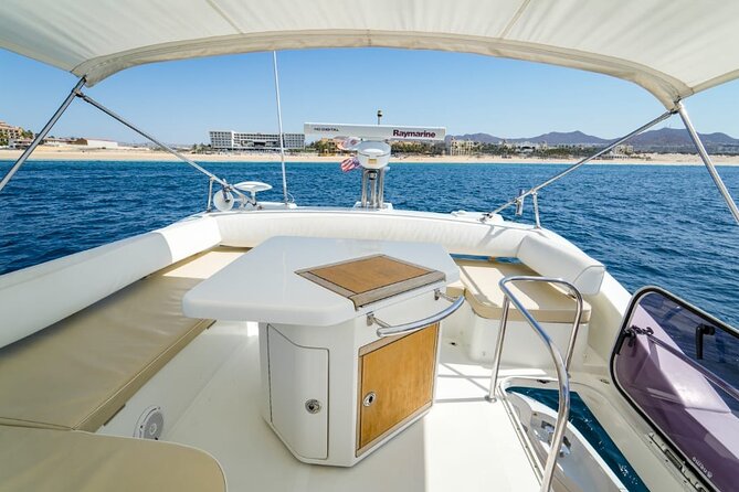 Yacht Azimut for rent in Cabo San Lucas - A Pacific golf course adds an unusual sight
