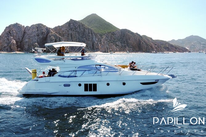 Yacht Azimut for rent in Cabo San Lucas - Crew service matters on a private charter