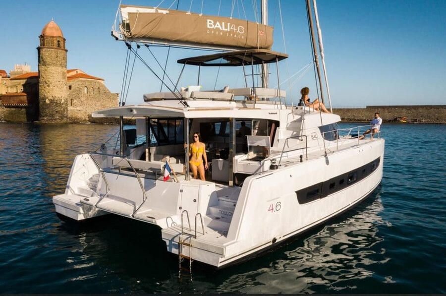 Yacht catamaran trip to the Lavezzi Islands - Lunch on board, with a Corsican option