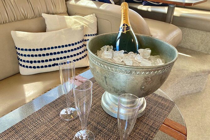 Yacht Charter in Palm Beach with Crew - Timing, meeting point, and practical planning
