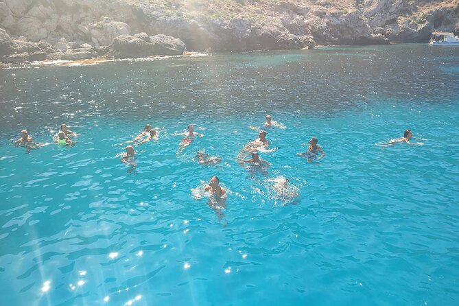 Yacht excursion Shalimar IV - Two hours ashore in Favignana port