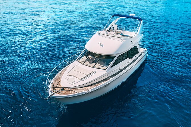Yacht Meridian 40FT Best Private Rental in Cancun - Playa Norte and time on Isla Mujeres