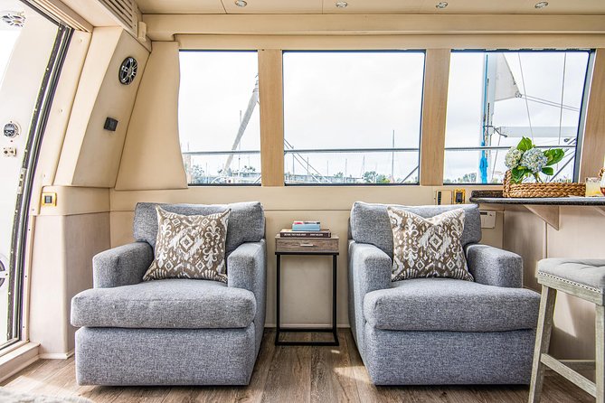 Yacht rental charter in Marina del Rey - 60' CARVER - Key points to know before booking