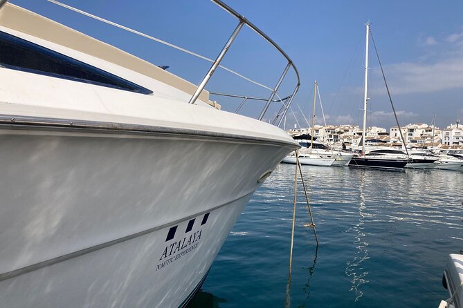 Yacht ride in Puerto Banús - The yacht’s sun deck is the social center