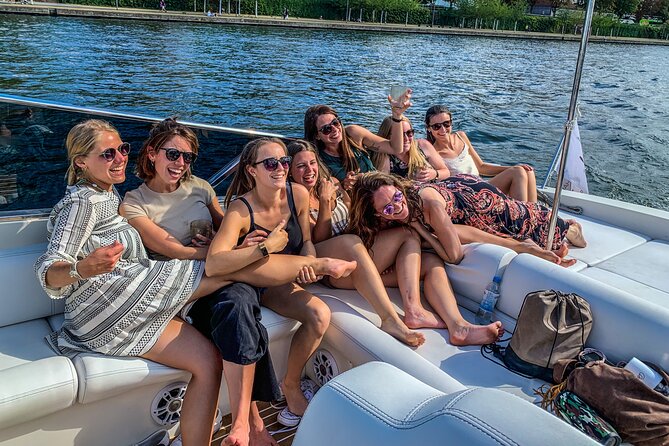 Yacht Tour in Frankfurt for up to 12 Guests - Passing Frankfurt’s bridges one by one