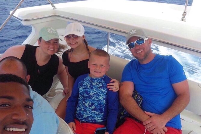 Yacht tour with local guide & snorkeling activities - Crew service and the local feel