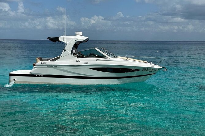 Yacht with visit to heaven cie service snorkell included - Timing, meeting point, and planning
