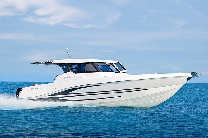 Yachting in Dubai: Book 36 ft Yacht Charter up to 10 people - Bluewaters and the tallest wheel