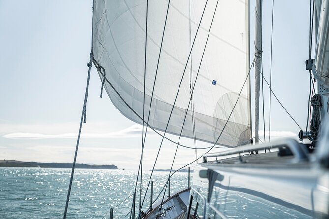 Yonder Star Sailing Yacht - Key points to know before booking