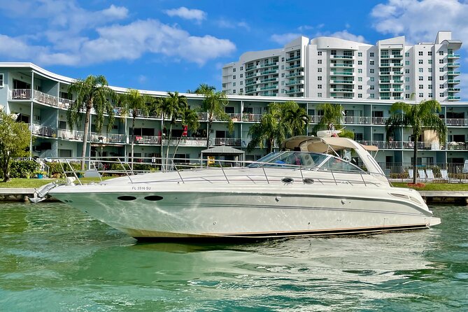 Your Private Miami Yacht Tour with Music and Fun - Swimming, snorkeling, and the floating mat